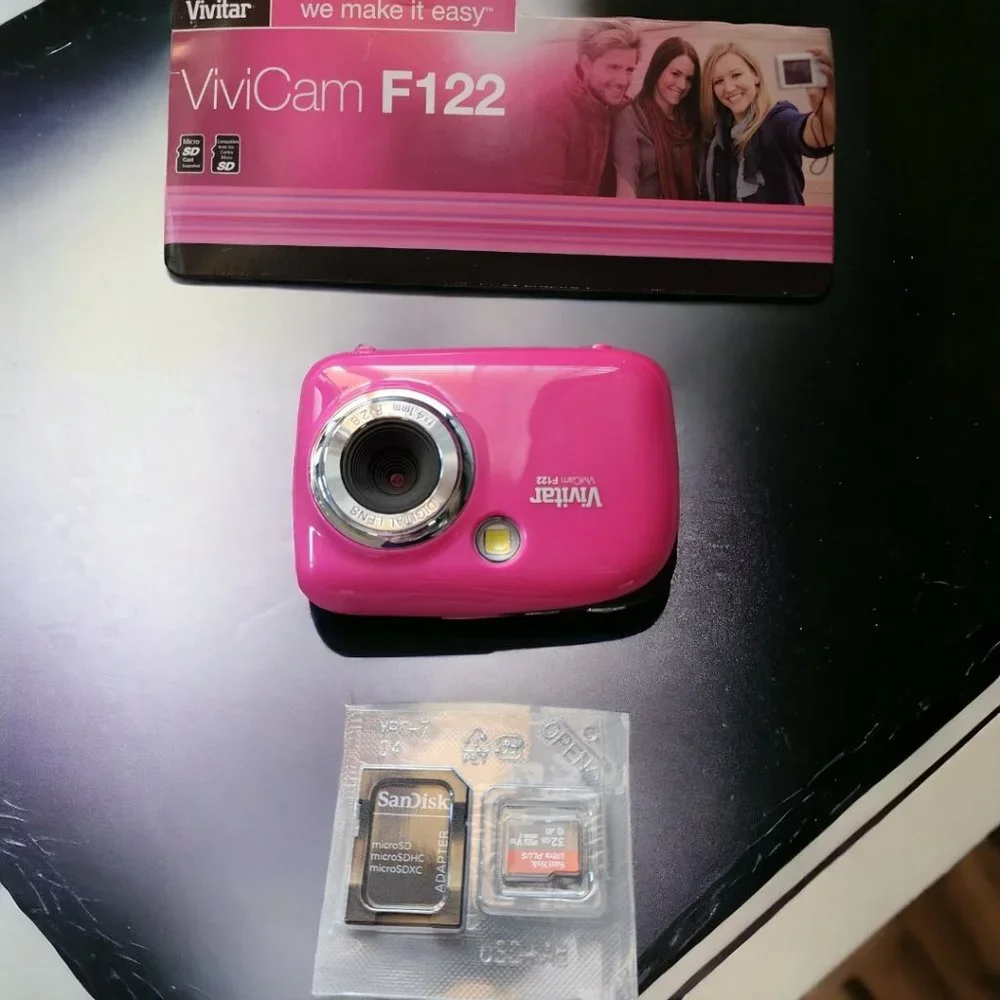 VIVITAR VIVICAM F122 14.1 Mega Pixels Cam w 1.8